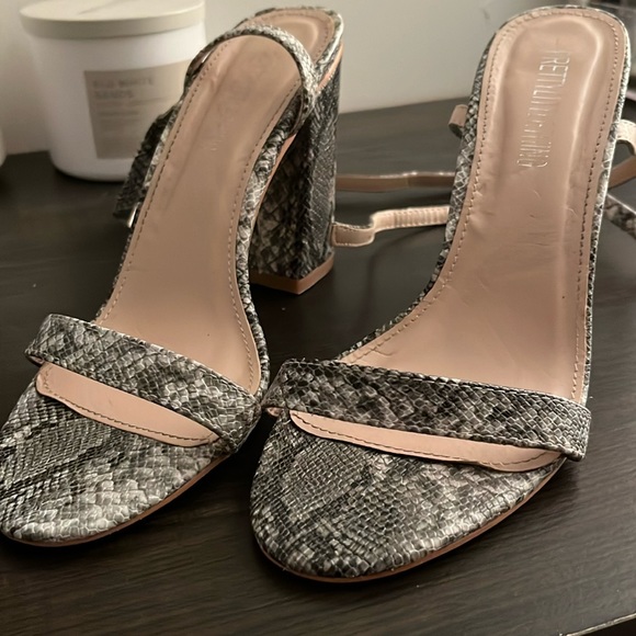 Snakeskin Block Heel - Picture 3 of 5